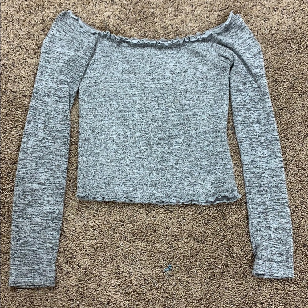 Hollister off-shoulder fitted long sleeve crop top